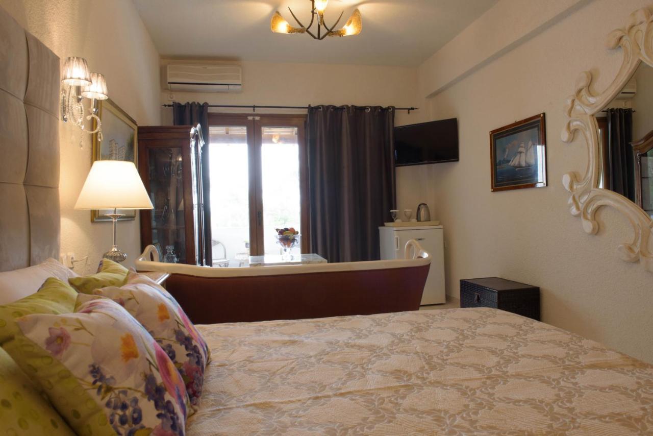 Leandros Hotel Nea Roda Exterior photo