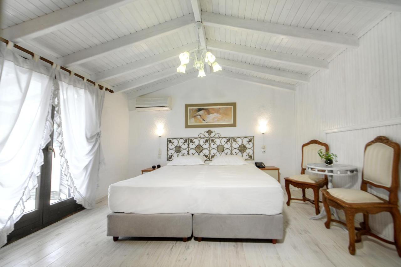 Leandros Hotel Nea Roda Exterior photo