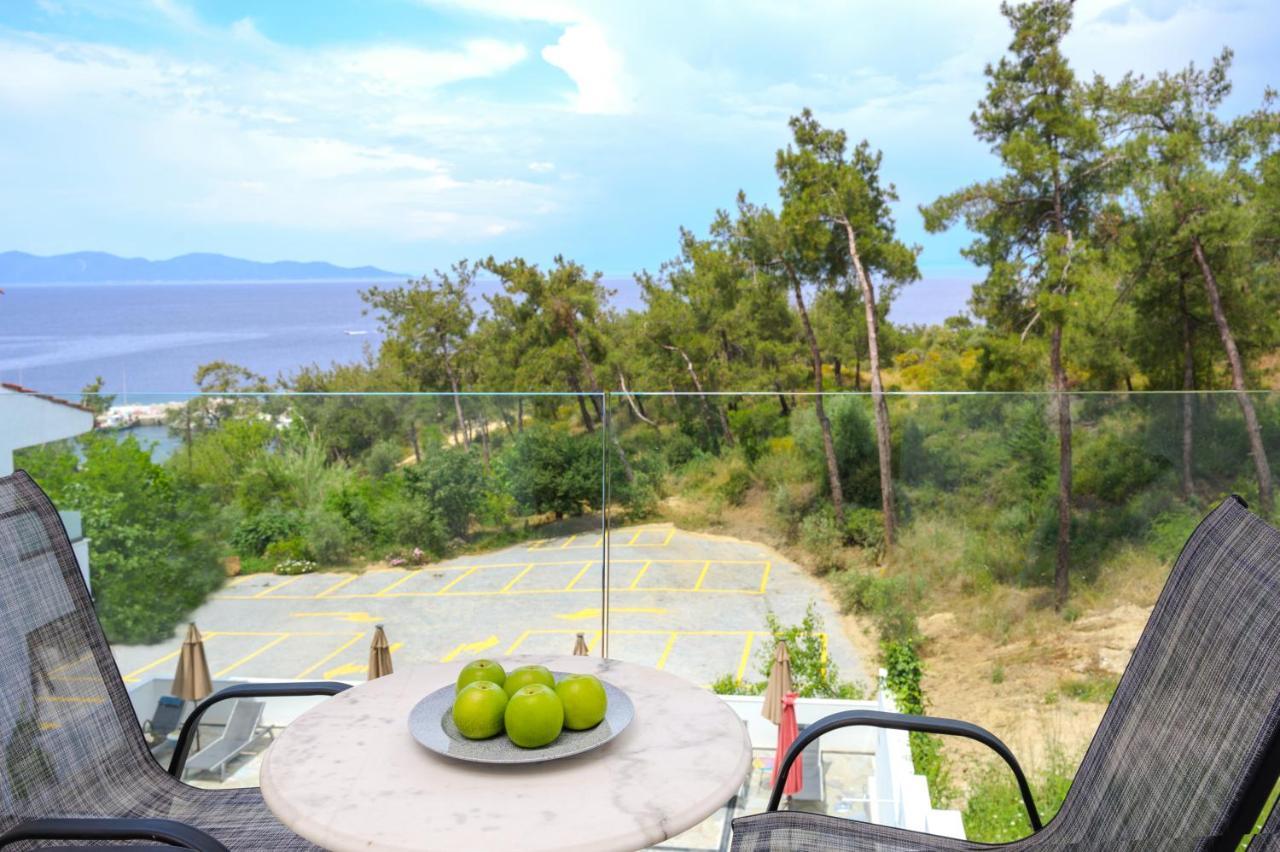 Leandros Hotel Nea Roda Exterior photo