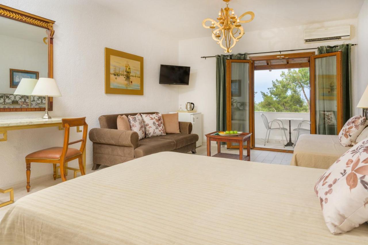 Leandros Hotel Nea Roda Exterior photo
