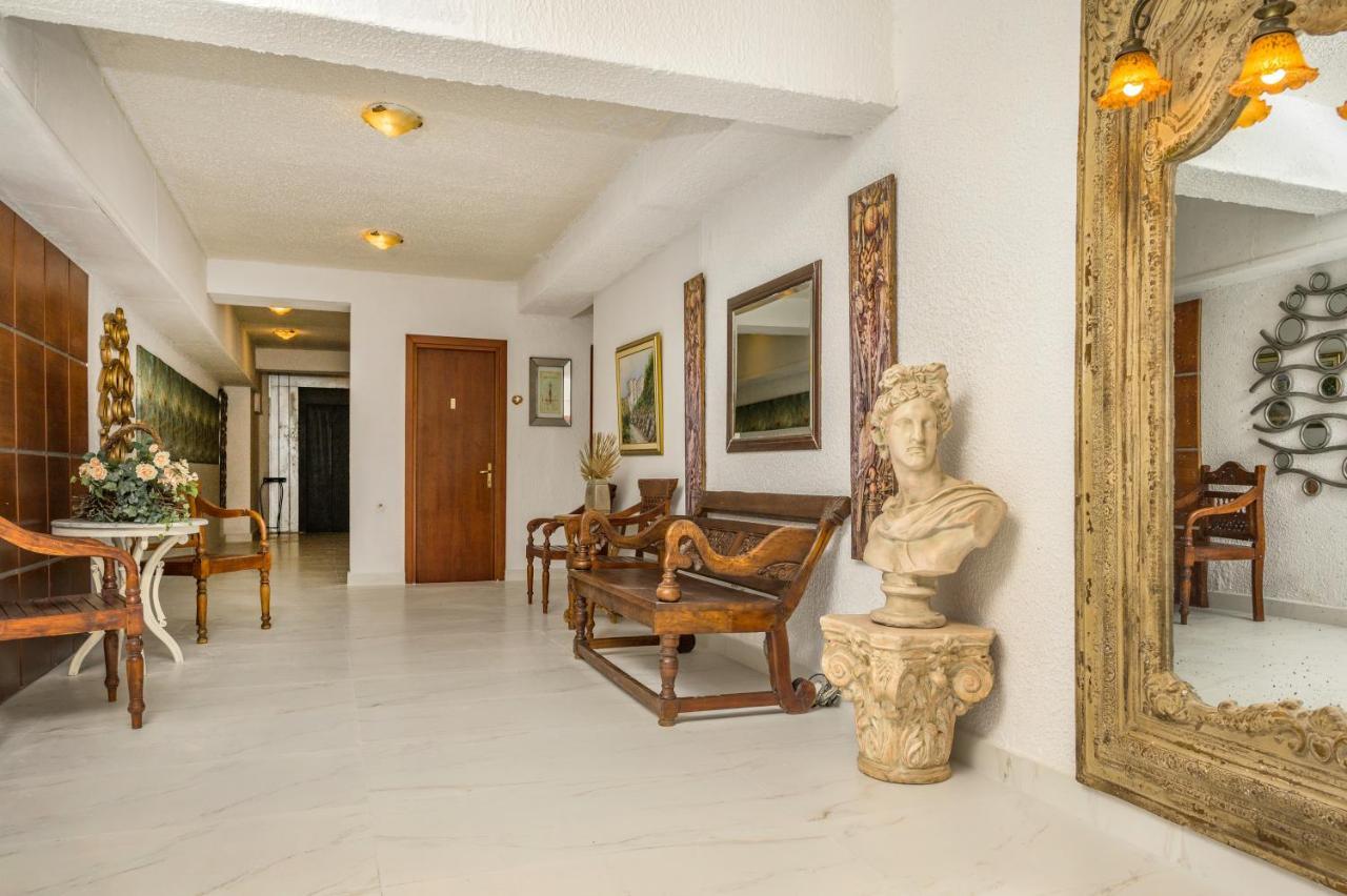 Leandros Hotel Nea Roda Exterior photo